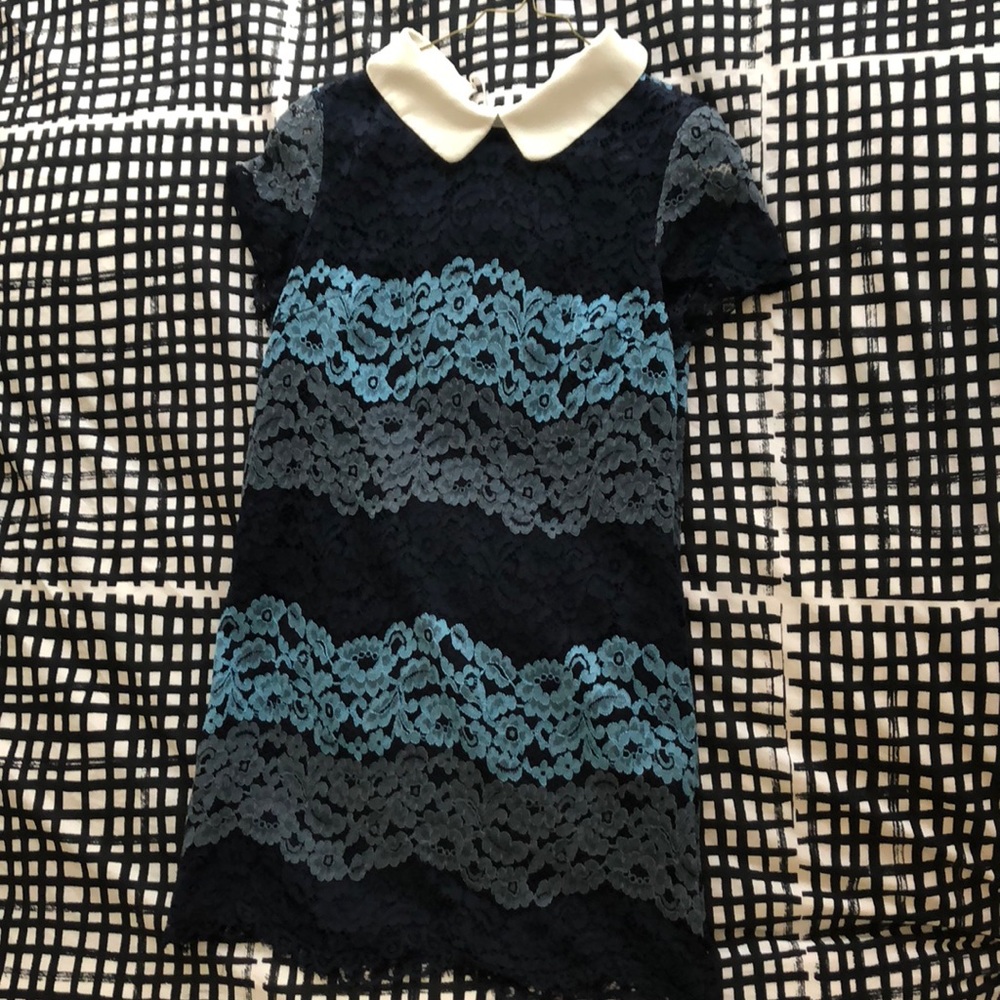 Gorgeous lace dress, two tone bleu.